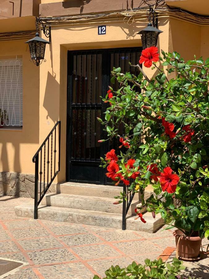 Sagunto La Casa De Los Tres Amigos מראה חיצוני תמונה